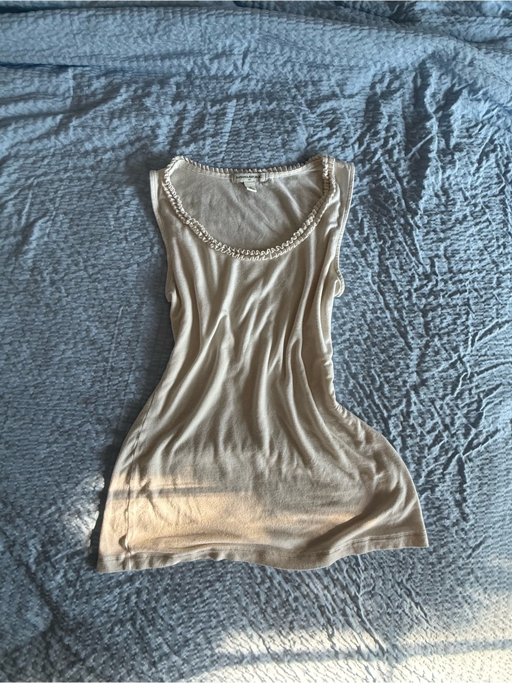 Banana Republic Cream Scoop Neck Tank XS